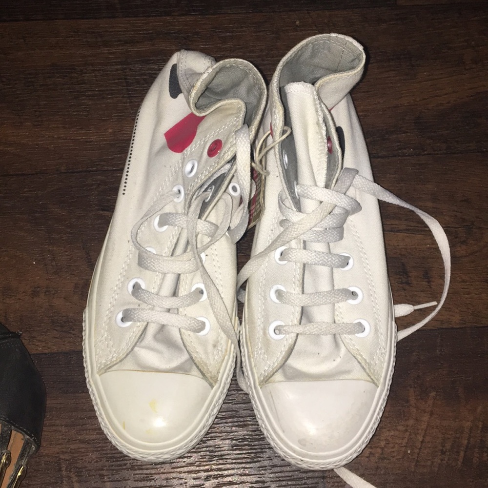 cute white converse. Limited edition
